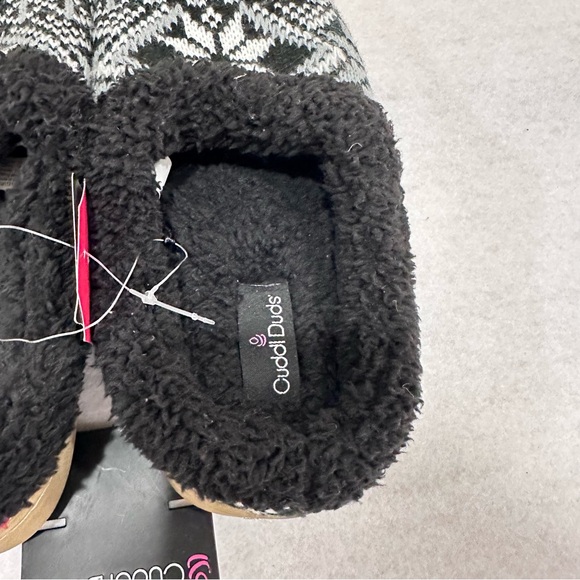 Women’s Medium Cuddl Duds Slippers - Picture 6 of 9